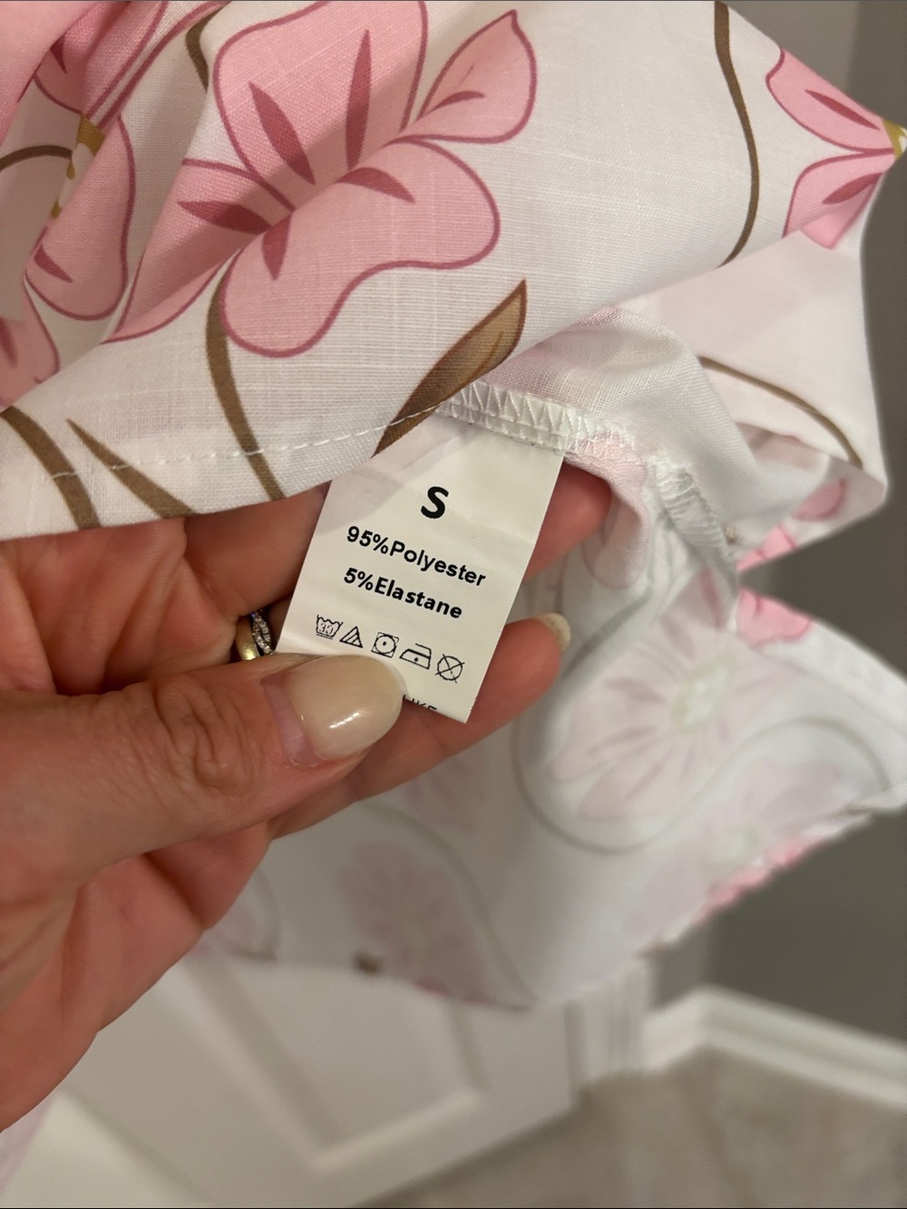 Pink Floral Sleeveless Dress - Picture 2 of 4